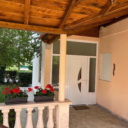 Apartment Ruzica Sukošan Exterior foto